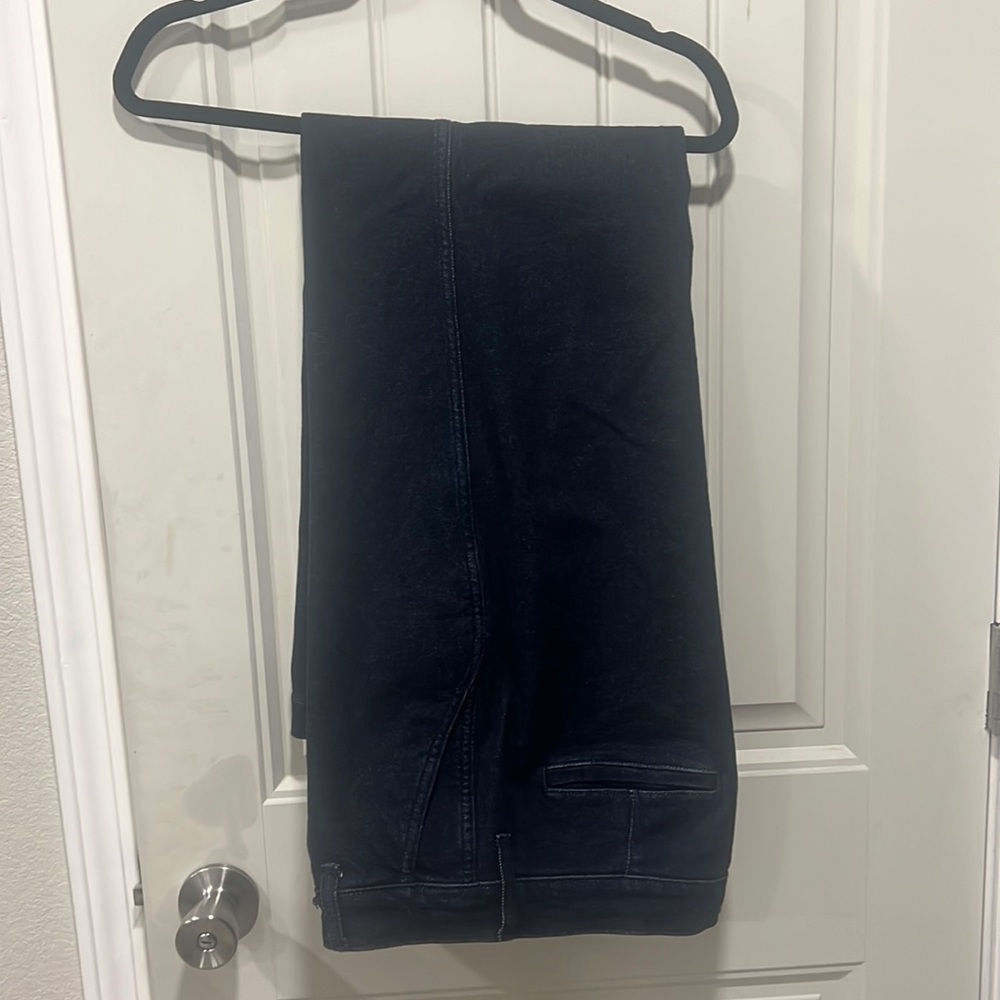 Women’s trouser jeans.
